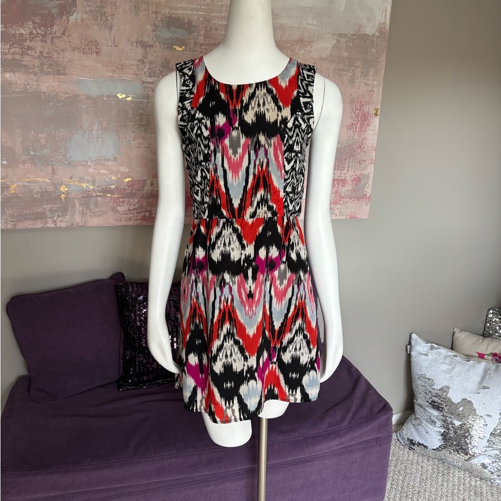 Vero Moda Red, Black, Pink, White Sheath Mini Dress Sleeveless Crew Neck Size 34 - Picture 3 of 13